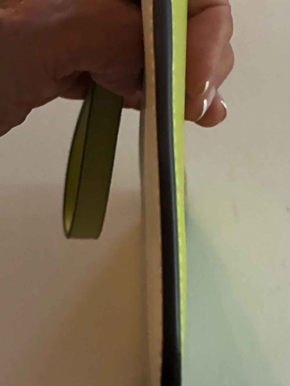 Kate Spade NWOT Lucy Lime Green Ivory Leather L-Zip Wristlet/Wallet orig $139